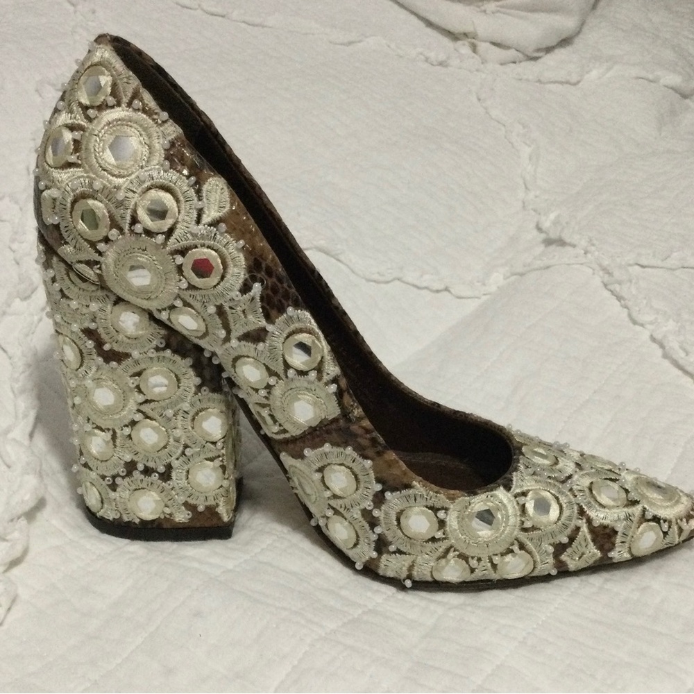 Tory Burch White Embellished Heels - Picture 1 of 5